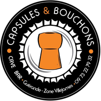 Logo Capsules et Bouchons - Cave à bières avec terrain de pétanque dans le département Loire-Atlantique - 44