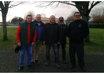 Boule de pétanque -  
