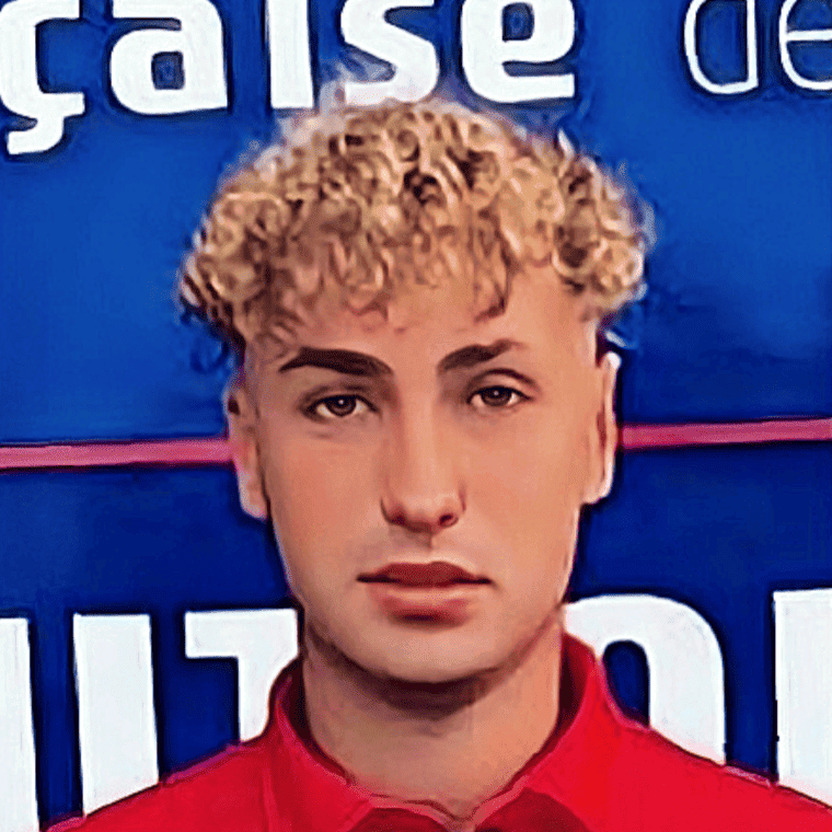 Joueur de pétanque Maxime PAQUET, licencié au club ESPERANCE PETANQUE DE CHAMPDENIERS