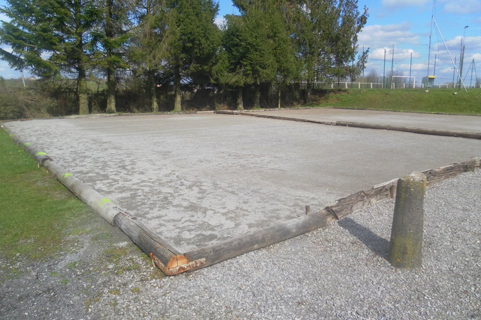 Terrain de pétanque du club ETROEUNGT - Étrœungt