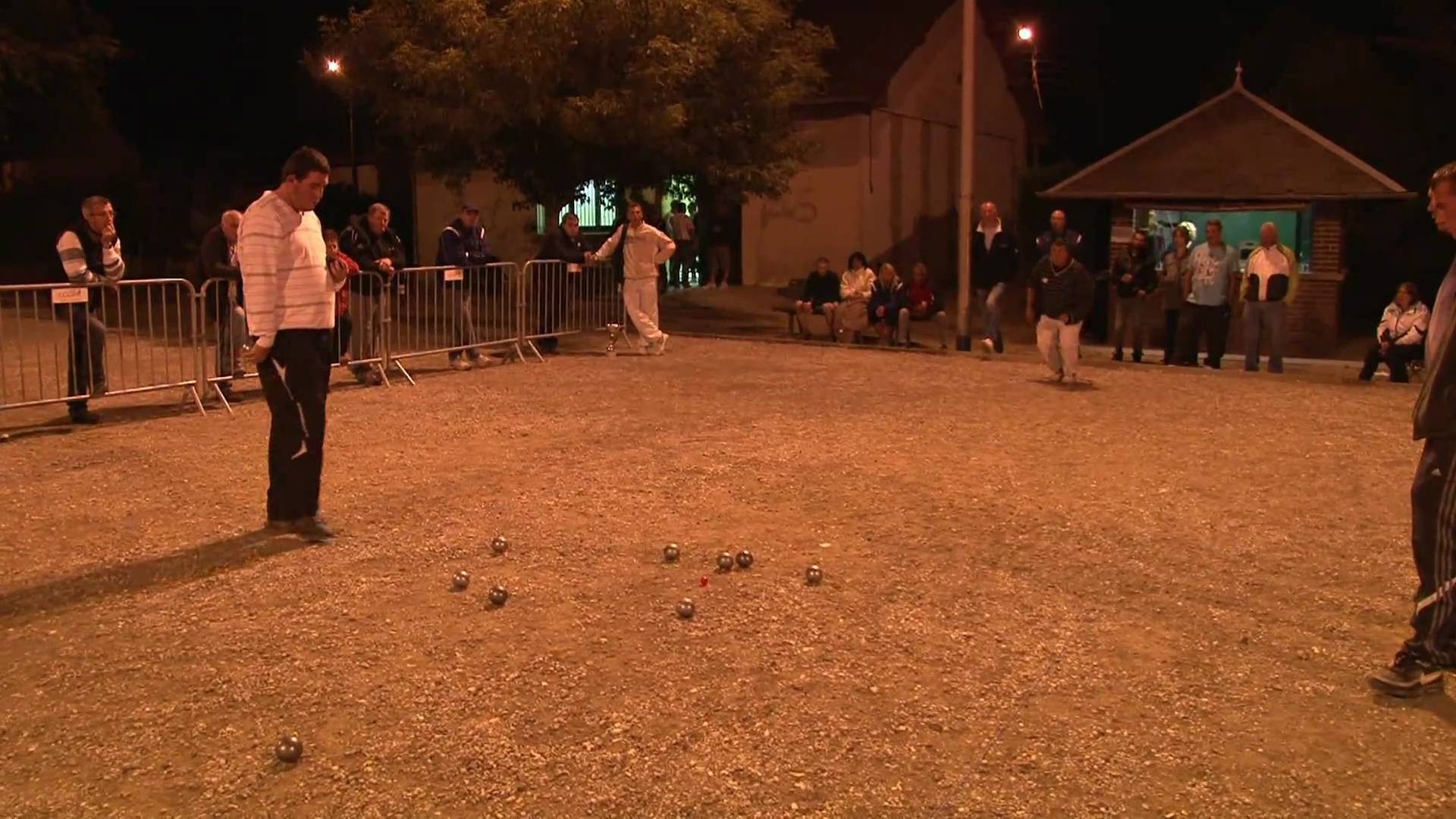 Terrain de pétanque du club Les amis de la pétanque - Friville-Escarbotin