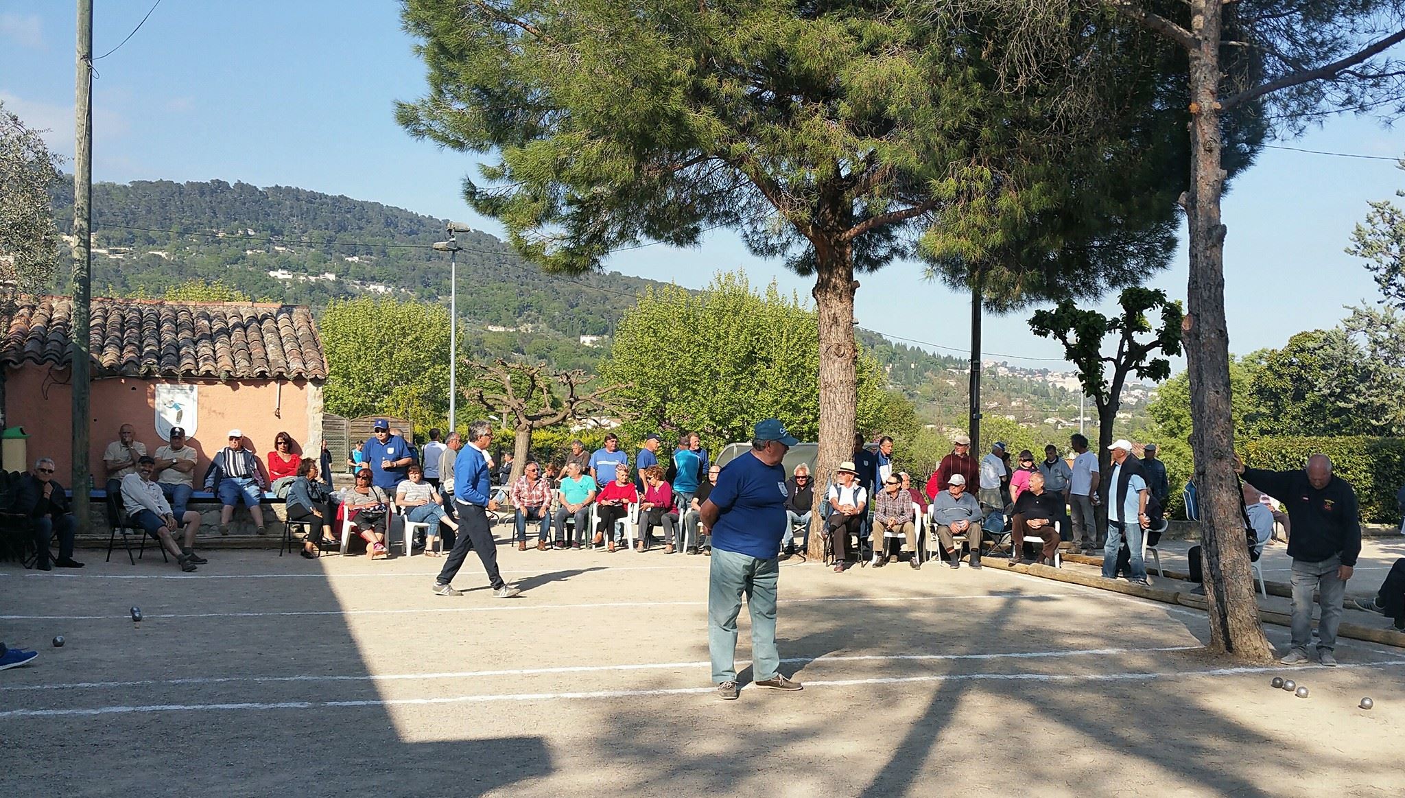 Terrain de pétanque du club marierose rostain - Peymeinade